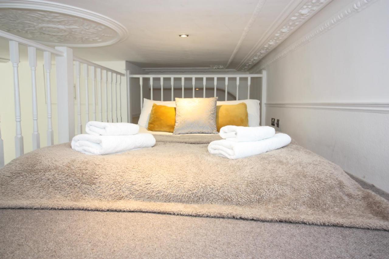 Well Appointed Garden Condo In Kensington Olympia Londres Extérieur photo