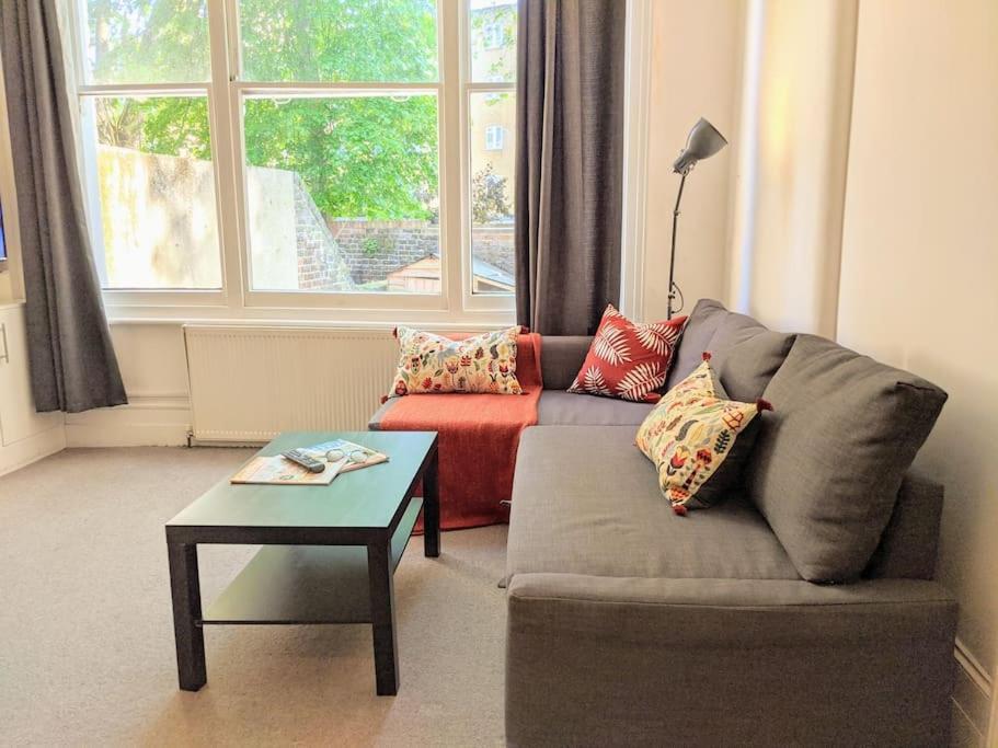 Well Appointed Garden Condo In Kensington Olympia Londres Extérieur photo